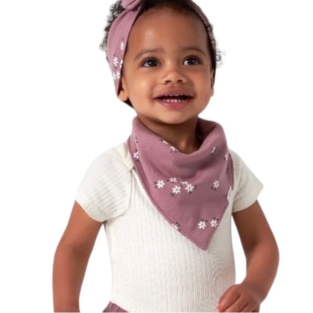 NWT Modern Moment by Gerber Baby girls Bandana Bib purple Floral organic infant